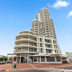 Hibernian Towers 503 By Host Agents