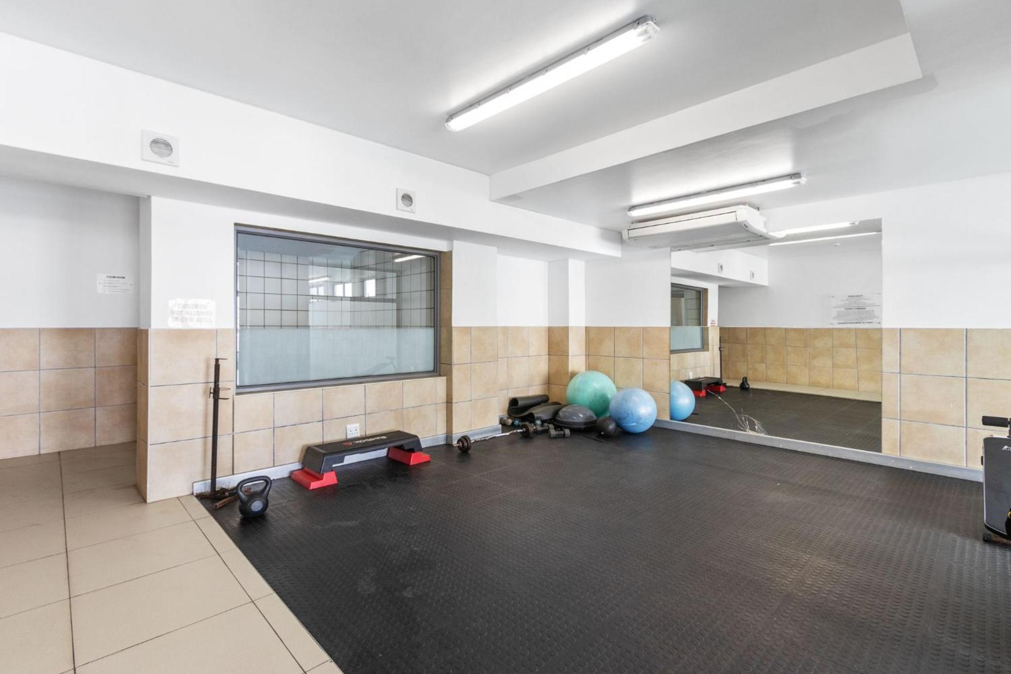 Apartment Hibernian Towers 503 By Host Agents